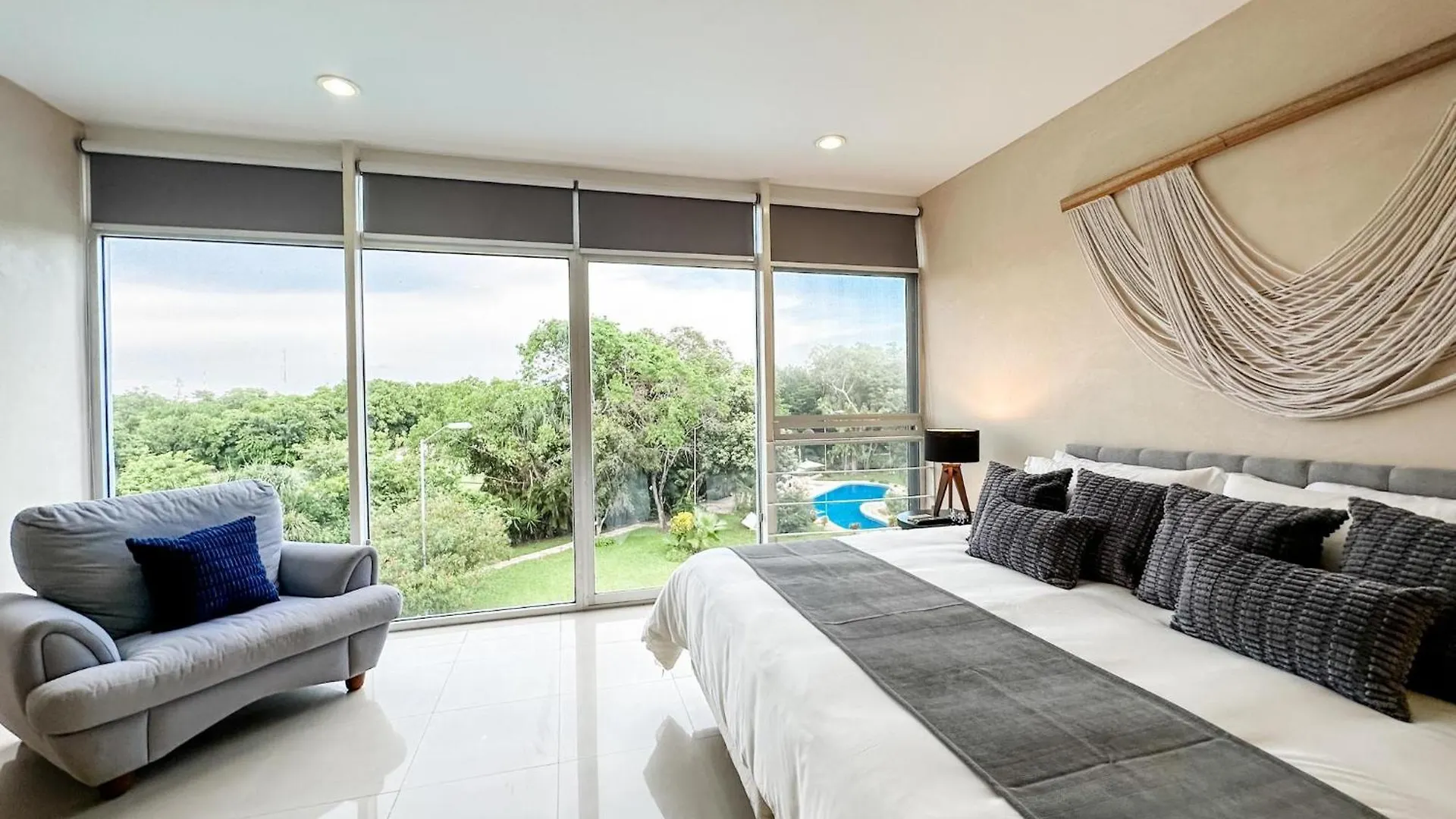Apartment Azulb15 3 Bedroom Playacar Phase II Playa del Carmen